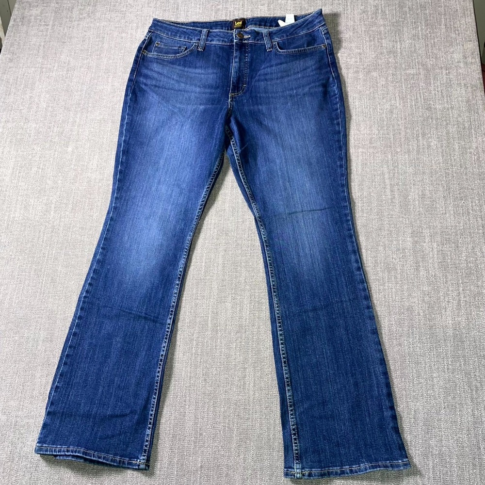 Lee Jeans Womens 16M Blue Denim Mid Rise Regular Fit Bootcut Leg Whiskering